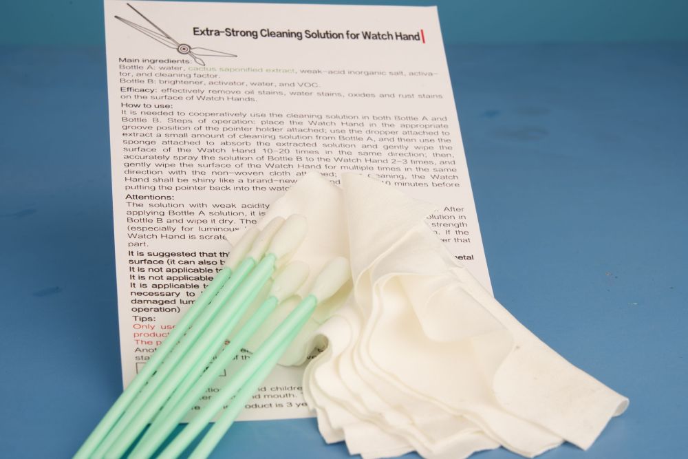 Extra-Strong Cleaning Solution for watch hand