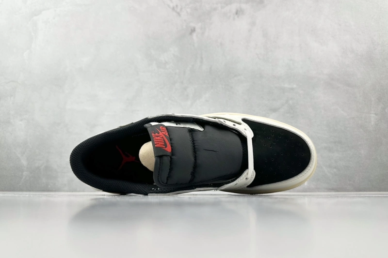 最頂級版本 Travis Scott x Jordan Air Jordan 1 Low "Medium Olive" 联名款黑绿橄榄 倒钩5.0