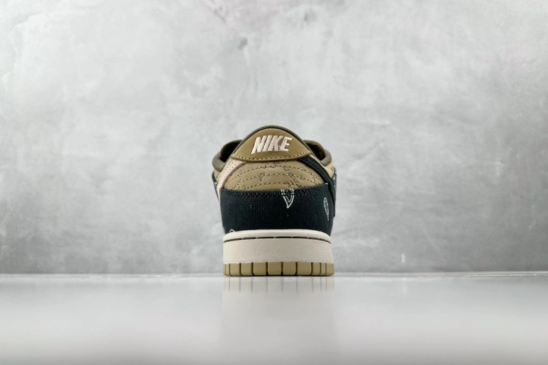 市場最真版本Travis Scott x Nike Dunk SB Low "Jackboys" 腰果花印花