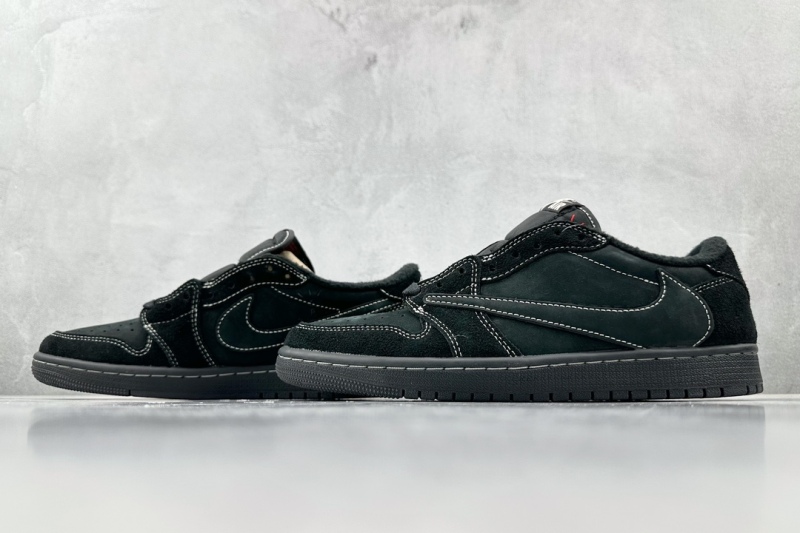 最頂級版本 Travis Scott x Jordan Air Jordan 1 Low OG "Black/Phantom"黑武士 黑色倒钩4.0