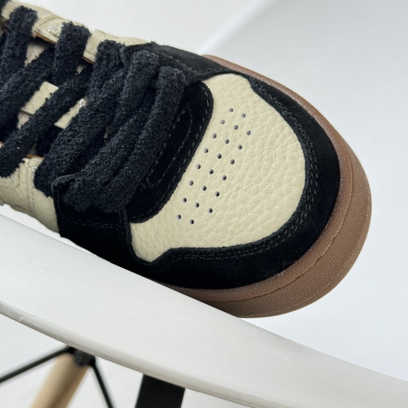 FENDI Match sneaters 芬迪皮革低帮时尚运动板鞋