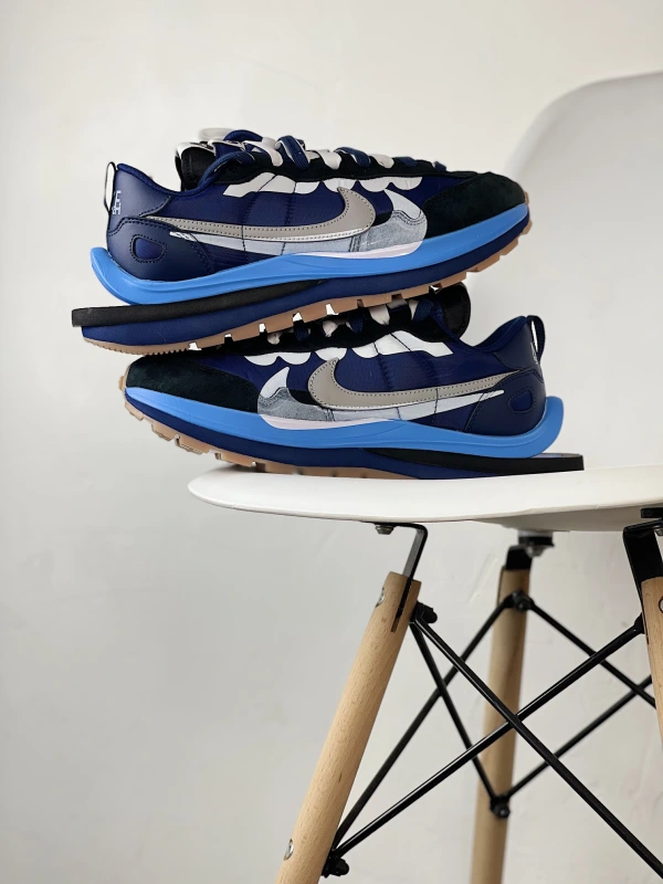Sacai x Nike VaporWaffle 3.0 "Beige Black"