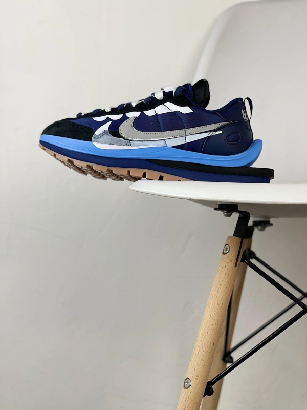 Sacai x Nike VaporWaffle 3.0 "Beige Black"