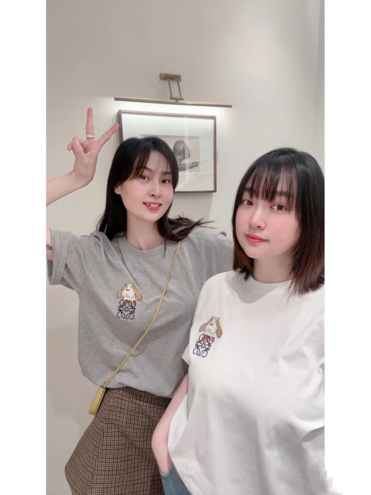 香港高仿衣服 LOEWE 羅意威 哈爾的移動城堡 小狗短袖