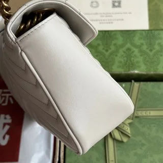 Gucci Marmont迷你手袋 - 多功能性與經典設計的結合