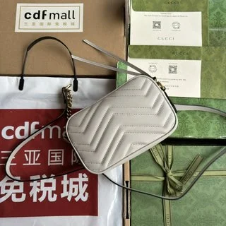 Gucci Marmont小號肩背包 - 柔和淡綠色絎縫皮革，時尚與實用的融合