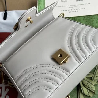 Gucci Marmont系列淺灰美包 - 每個時尚達人的必備單品