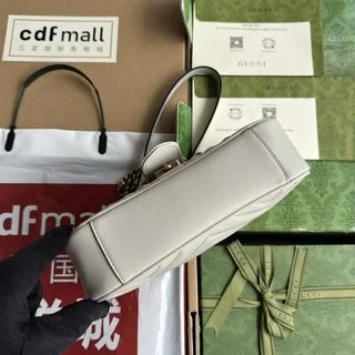 Gucci Marmont迷你手袋 - 多功能背法與經典設計的融合