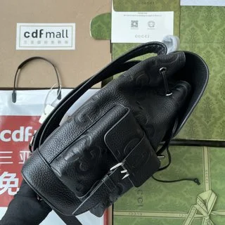 2023早秋系列 - 黑色超級雙G背包 | Gucci品牌象徵