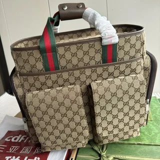 Gucci經典GG帆布母婴背包 - 實用與風格的完美結合