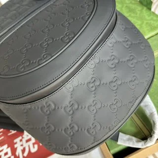 黑色GG橡膠效果皮革，棉麻混紡內襯