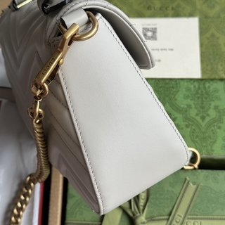 Gucci Marmont系列淺灰美包 - 每個時尚達人的必備單品