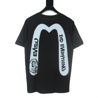 『街頭個性』Evisu達摩大M塗鴉印花短袖T恤 | 玩味十足的時尚選擇