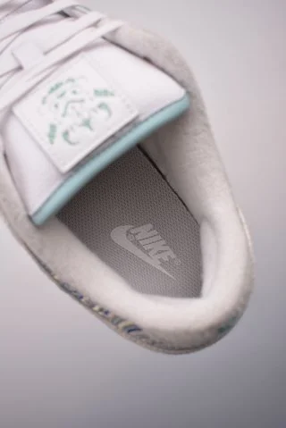 敖丙彩踏 | Nike SB Dunk Low 龍族傳奇系列 - 頂級手工工藝