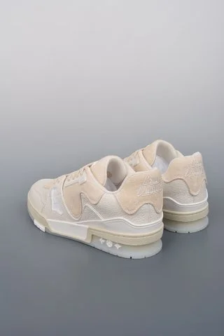 LV Trainer 联名秋季限量版 | 国内独享新配色