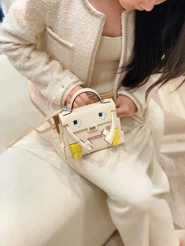 【頂級高仿復刻】Hermès Kelly Doll Picto 奶油白｜1:1復刻千禧娃娃