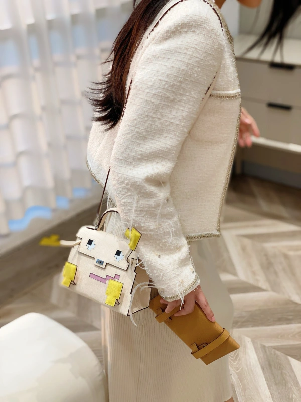 【頂級高仿復刻】Hermès Kelly Doll Picto 奶油白｜1:1復刻千禧娃娃