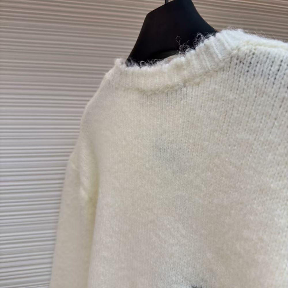香港高仿衣服 Louis Vuitton SS25 男士春夏系列 純色字母嵌花套頭毛衣 男款 白色