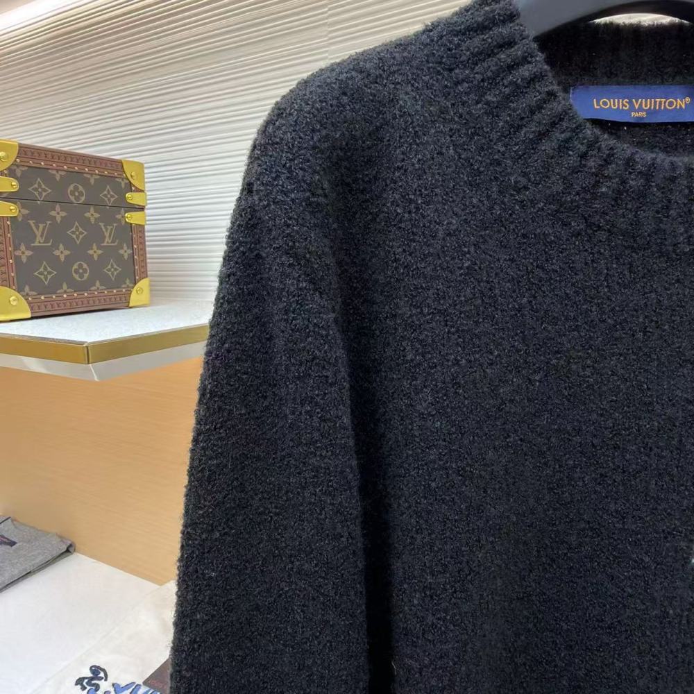 香港高仿衣服 Louis Vuitton 綿羊毛混紡圓領衫 男款 黑色