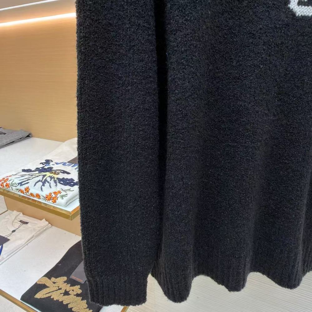 香港高仿衣服 Louis Vuitton 綿羊毛混紡圓領衫 男款 黑色