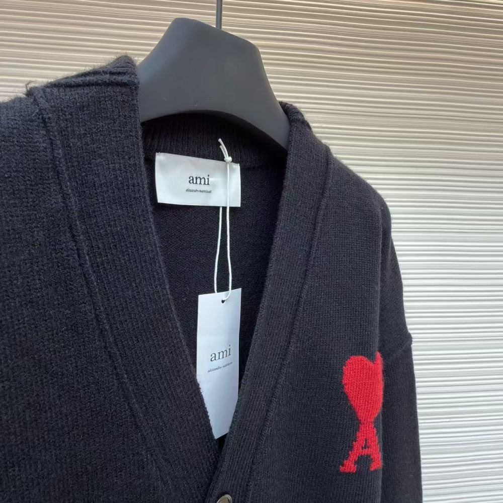 香港高仿衣服 AMIPARIS 愛心紅色ADC美利奴羊毛寬鬆開衫 男女同款 愛心V領外套