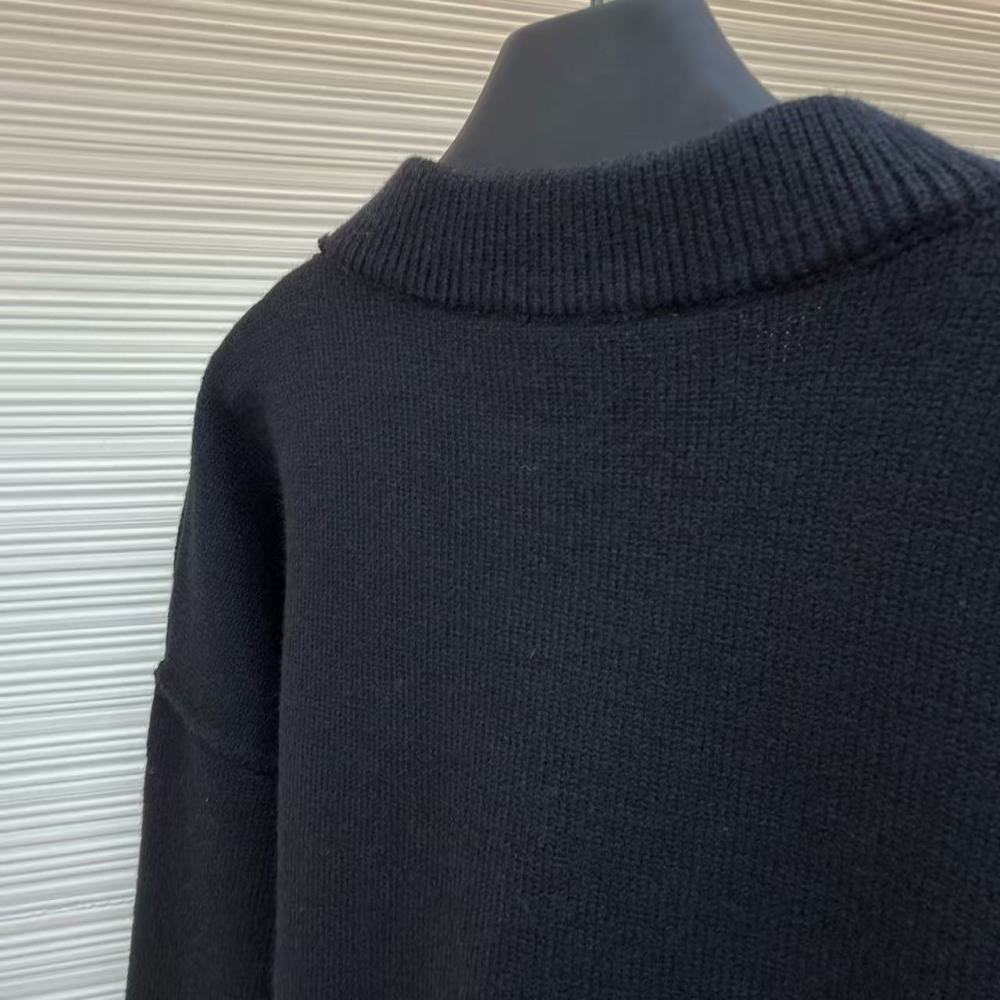 香港高仿衣服 AMIPARIS 愛心紅色ADC美利奴羊毛寬鬆開衫 男女同款 愛心V領外套
