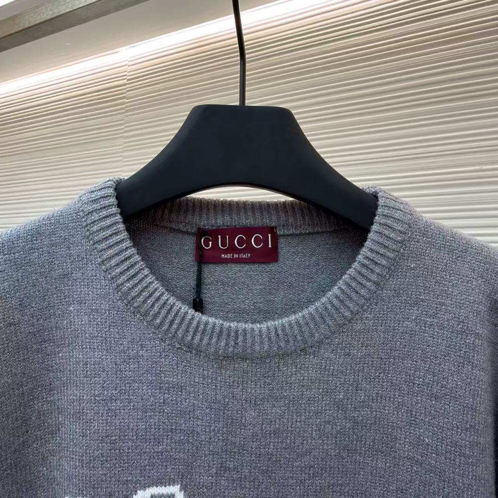 香港高仿衣服 GUCCI古馳 飾嵌花羊毛衫 灰色