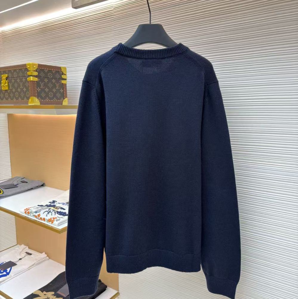香港高仿衣服 GUCCI古馳 純色圓領落肩袖嵌花針織羊毛套頭衫毛衣 男款
