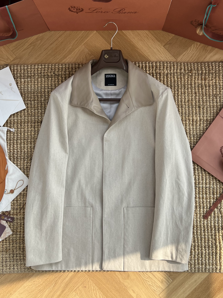alt="ZEGNA 杰尼亚男士米白色翻领夹克，SECONDSKIN系列"