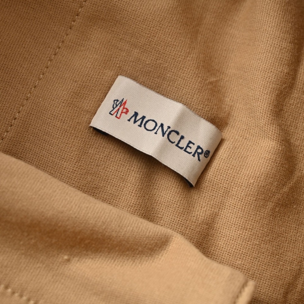 品牌標識特寫 MONCLER 蒙口 MONCLER 蒙口復刻版