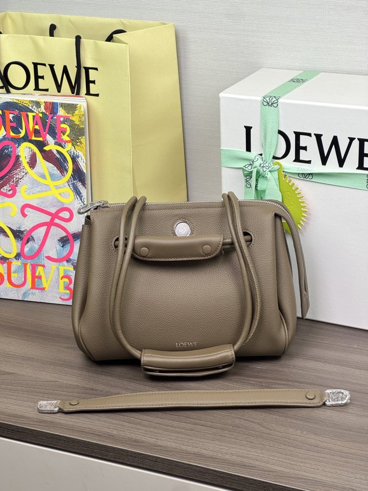 正面全景展示 LOEWE小号 Madrid 灰褐色柔软牛皮革手袋 頂級復刻