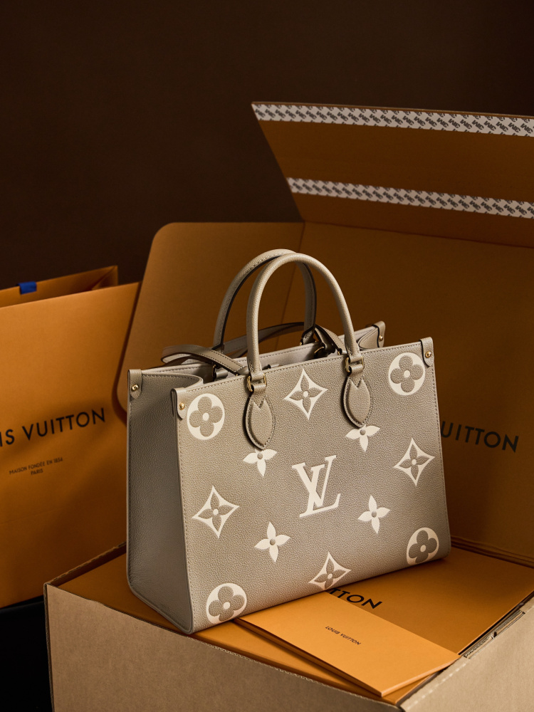 正面全景展示 LV M45495 中號手袋 頂級復刻