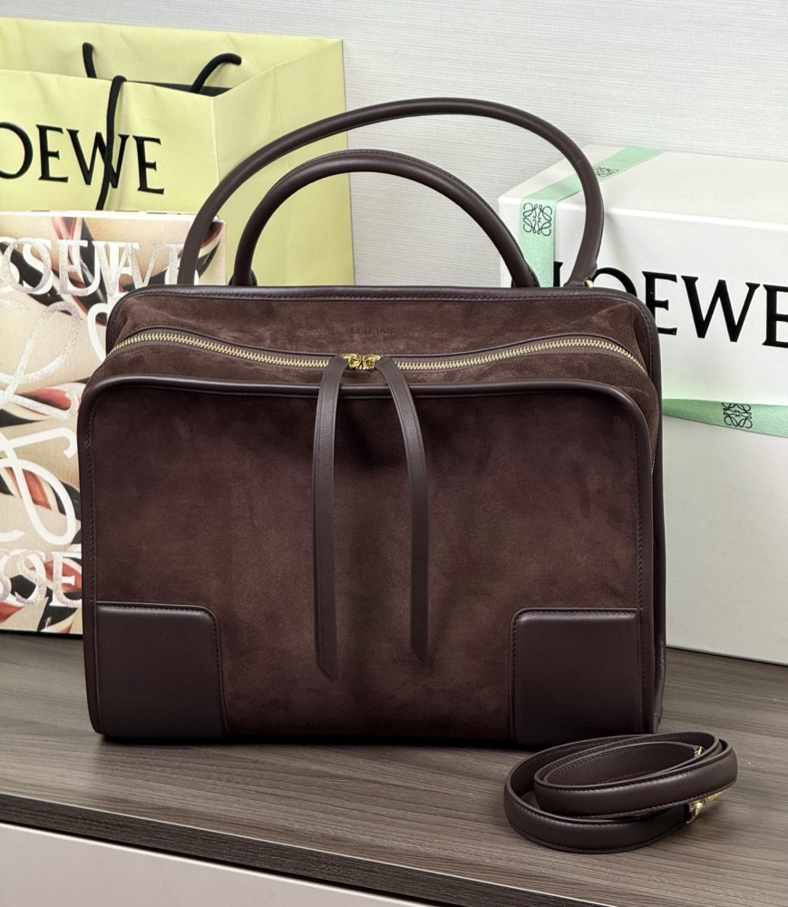 背面細節 LOEWE小號柔軟牛皮革 Amazona 180 手袋 頂級復刻