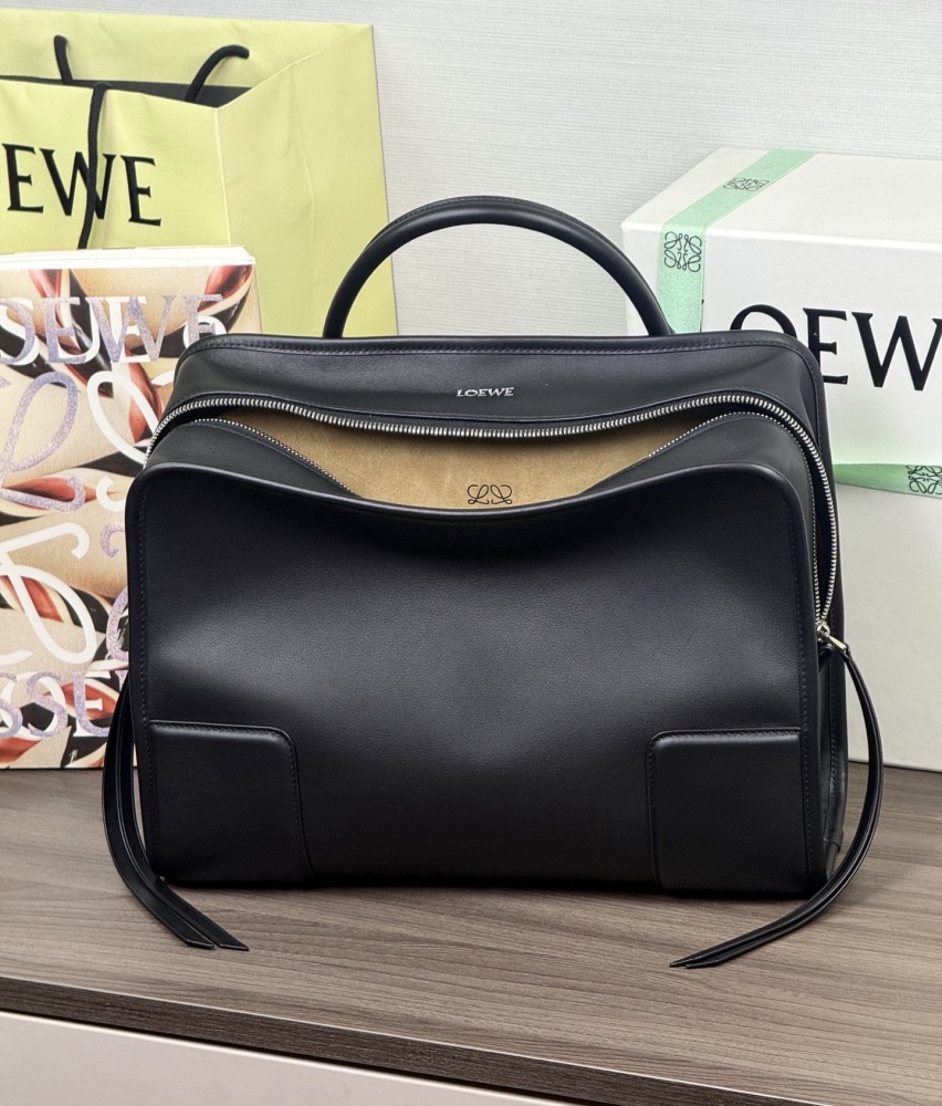 背面細節 LOEWE大号 Amazona 180 牛皮革手袋 頂級復刻
