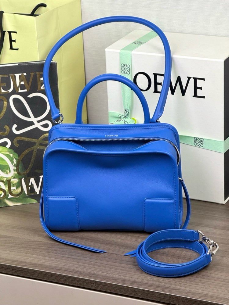 背面細節 LOEWE小號柔軟牛皮革 Amazona 180 手袋 頂級復刻