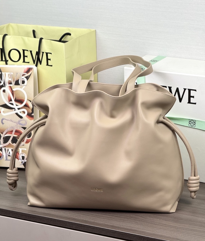 背面細節 LOEWEFlamenco 福袋 頂級復刻