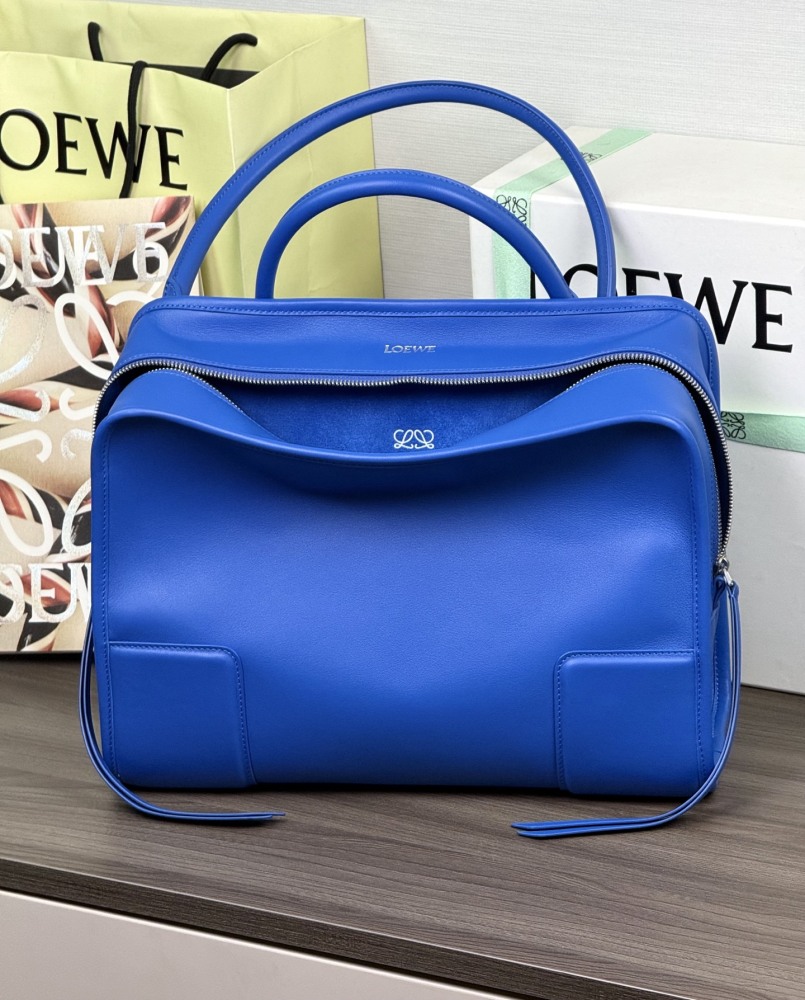 背面細節 LOEWE大号 Amazona 180 牛皮革手袋 頂級復刻