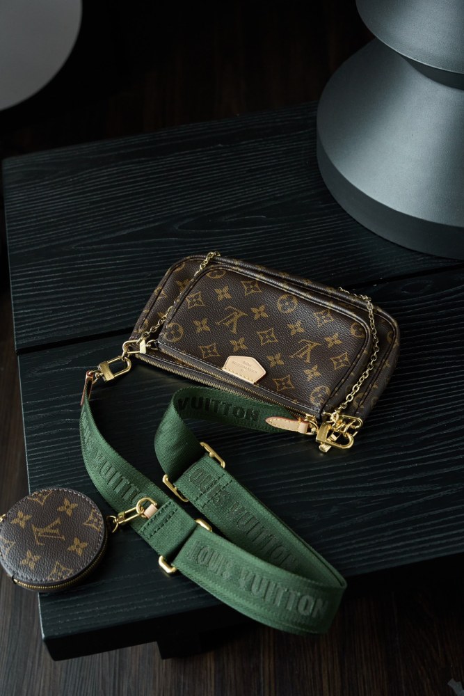 背面細節 LV M44813 POCHETTE 手袋 頂級復刻