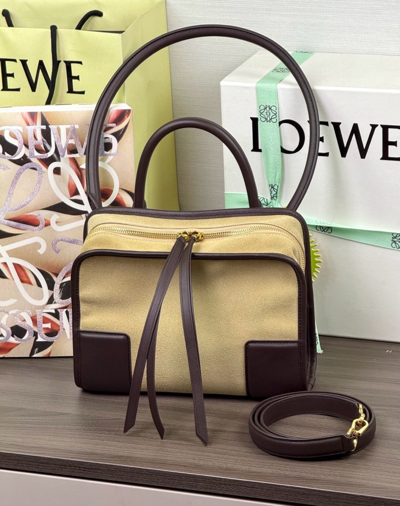 皮革質感特寫 LOEWE小號柔軟牛皮革 Amazona 180 手袋 頂級復刻