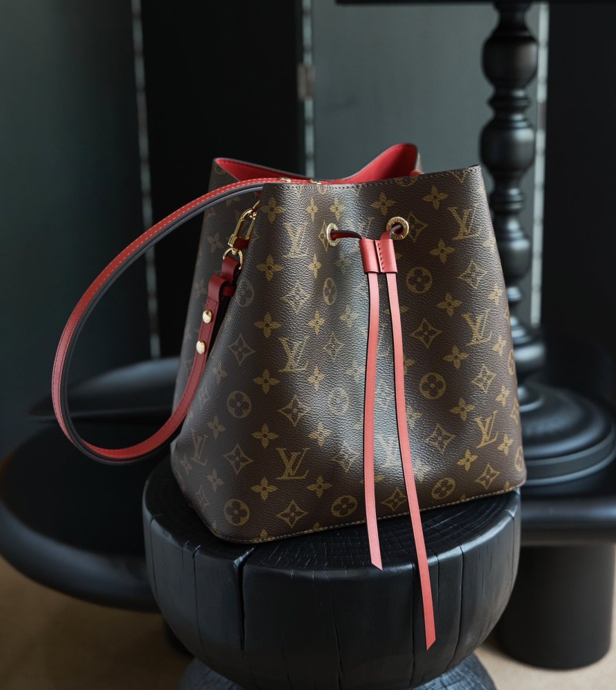 皮革質感特寫 LV M44021 中號手袋 頂級復刻