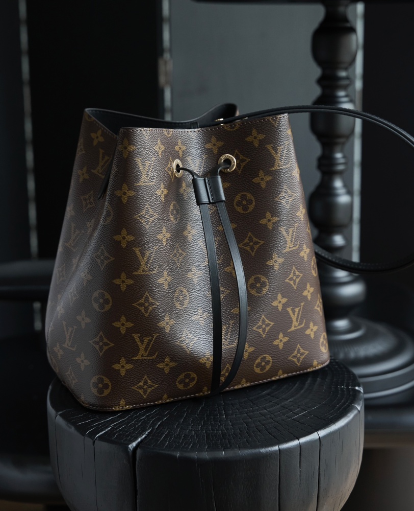 皮革質感特寫 LV M44020 中號手袋 頂級復刻
