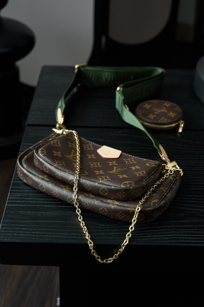 皮革質感特寫 LV M44813 POCHETTE 手袋 頂級復刻