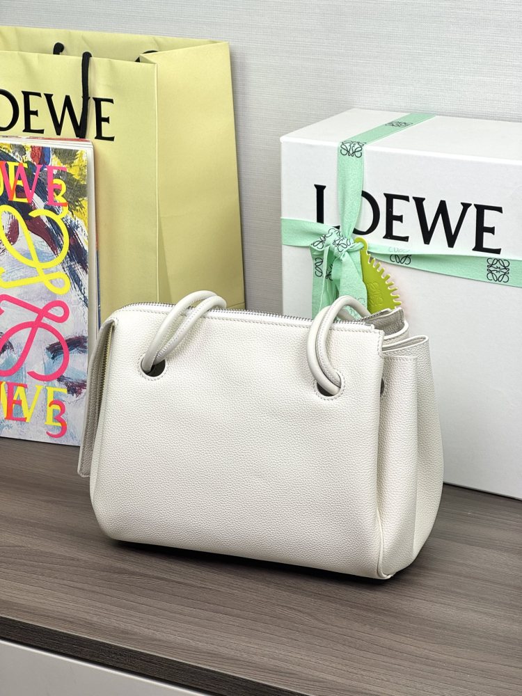 五金件細節 LOEWE大号 Amazona 180 牛皮革手袋 頂級復刻
