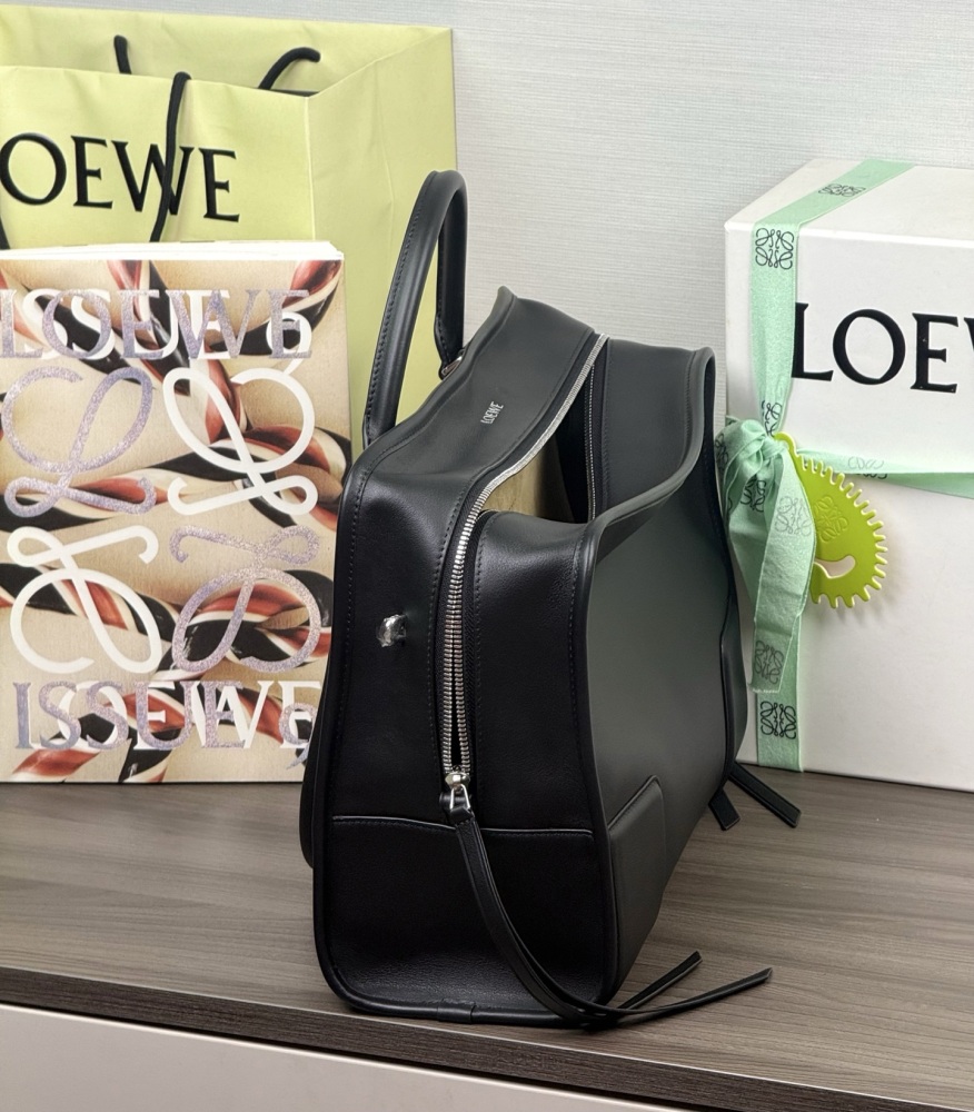 五金件細節 LOEWE大号 Amazona 180 牛皮革手袋 頂級復刻