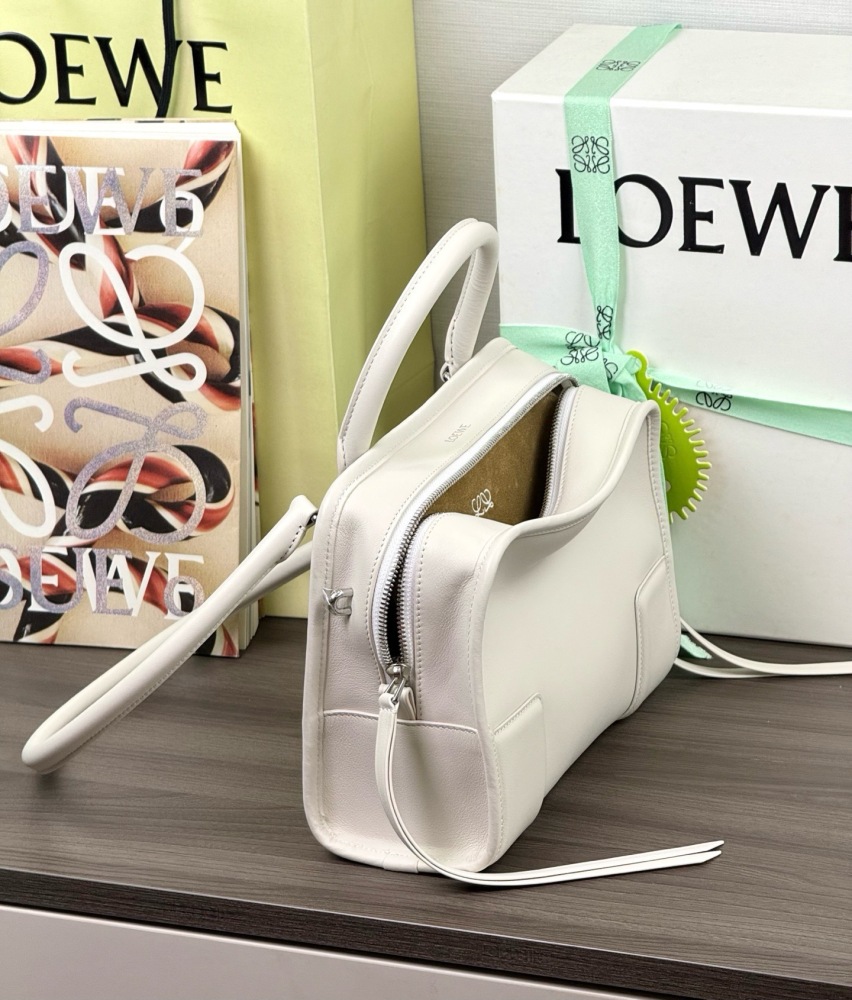 五金件細節 LOEWE小號柔軟牛皮革 Amazona 180 手袋 頂級復刻