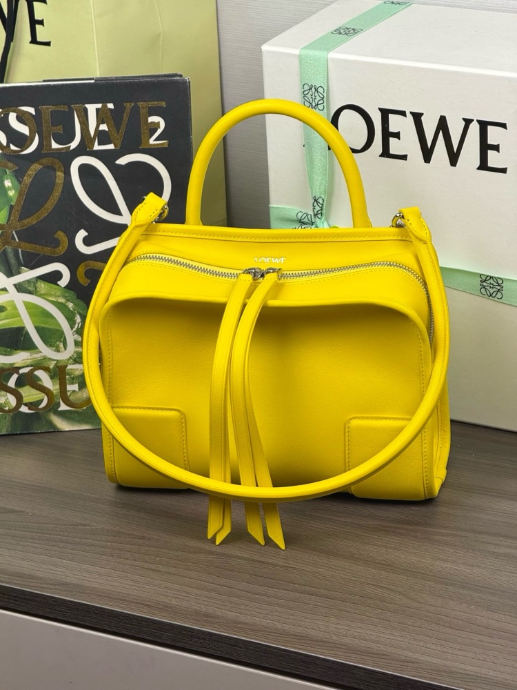 五金件細節 LOEWE小號柔軟牛皮革 Amazona 180 手袋 頂級復刻