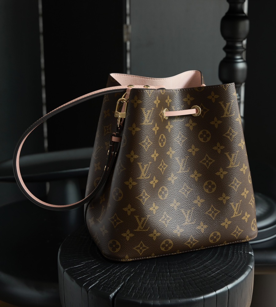 五金件細節 LV M44022 中號手袋 頂級復刻