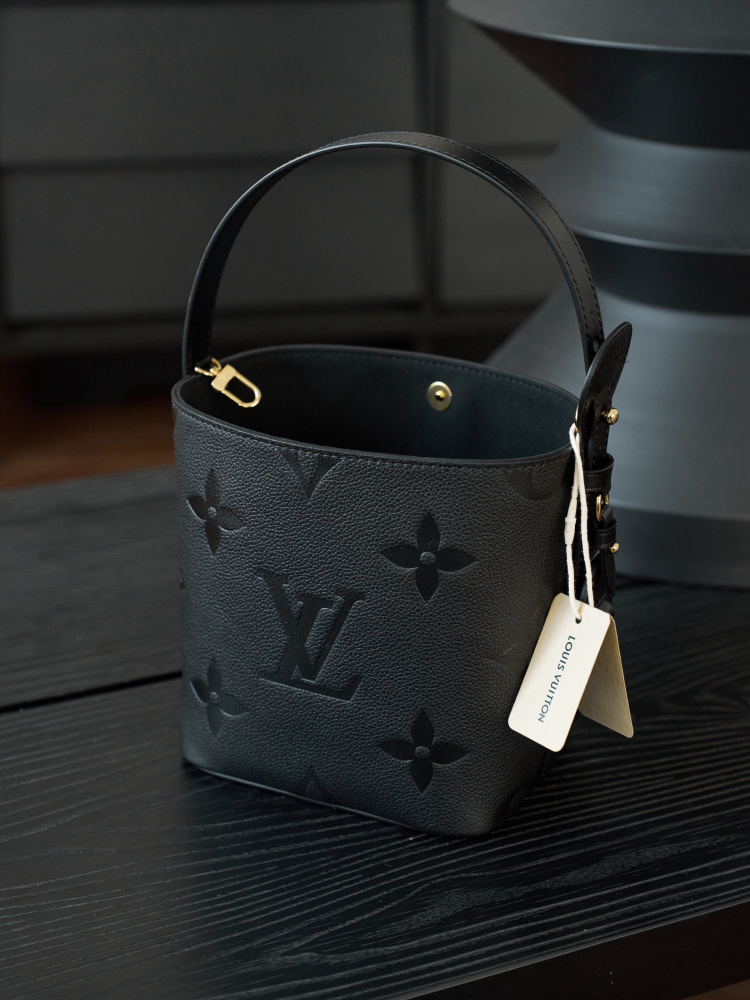 皮革質感特寫 LV M13480 手袋 頂級復刻