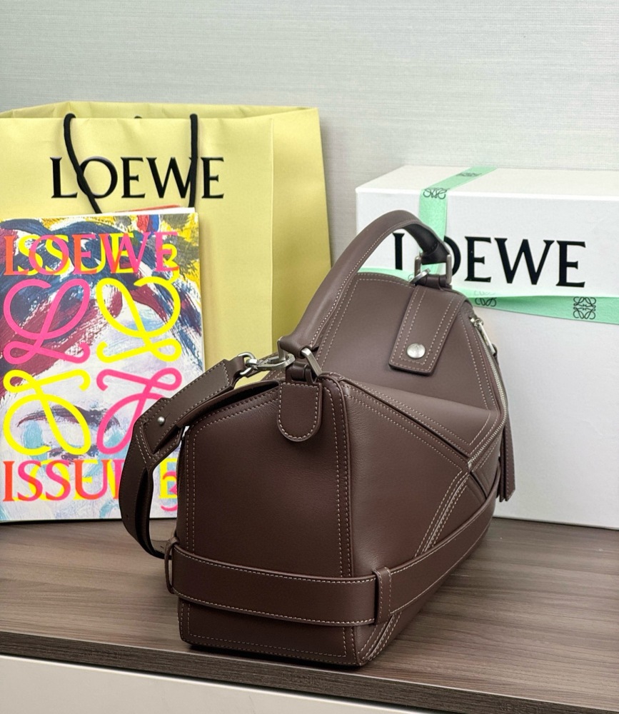 內裡細節 LOEWEPuzzle Biker 机车包 頂級復刻
