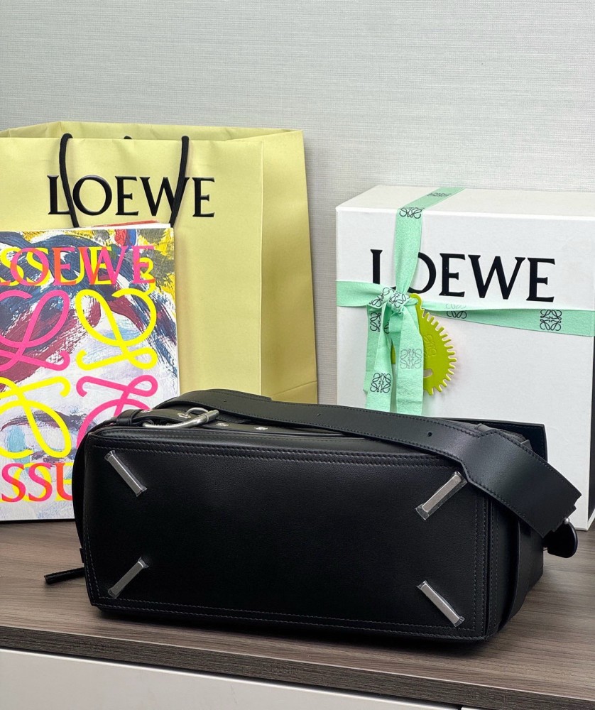 內裡細節 LOEWEPuzzle Biker 机车包 頂級復刻